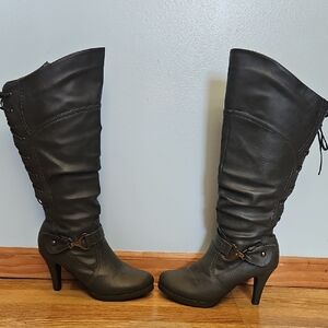 TOP Moda Charcoal Heeled Boots